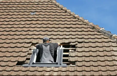 Pose de velux à Moisdon la Rivière